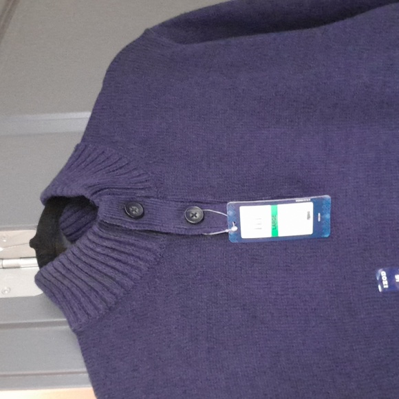NEW W/TAG IZOD classic mock neck sweather - Picture 2 of 3